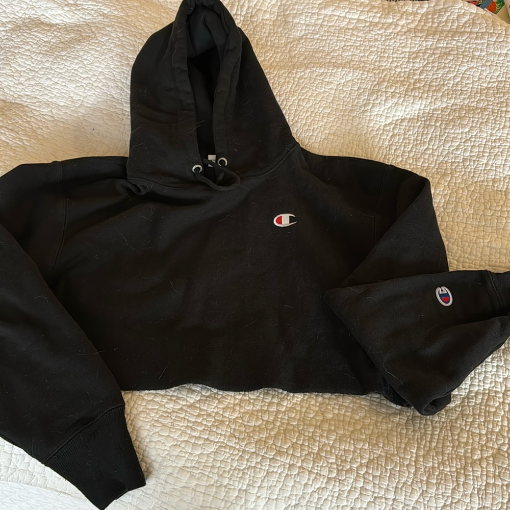 Black cropped hoodie
